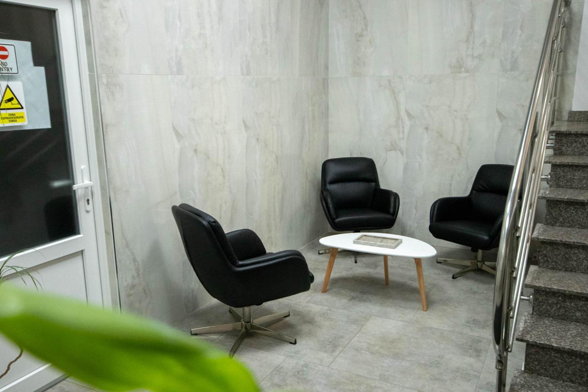 Astar Apartments - Extra Large Rădăuţi Extérieur photo