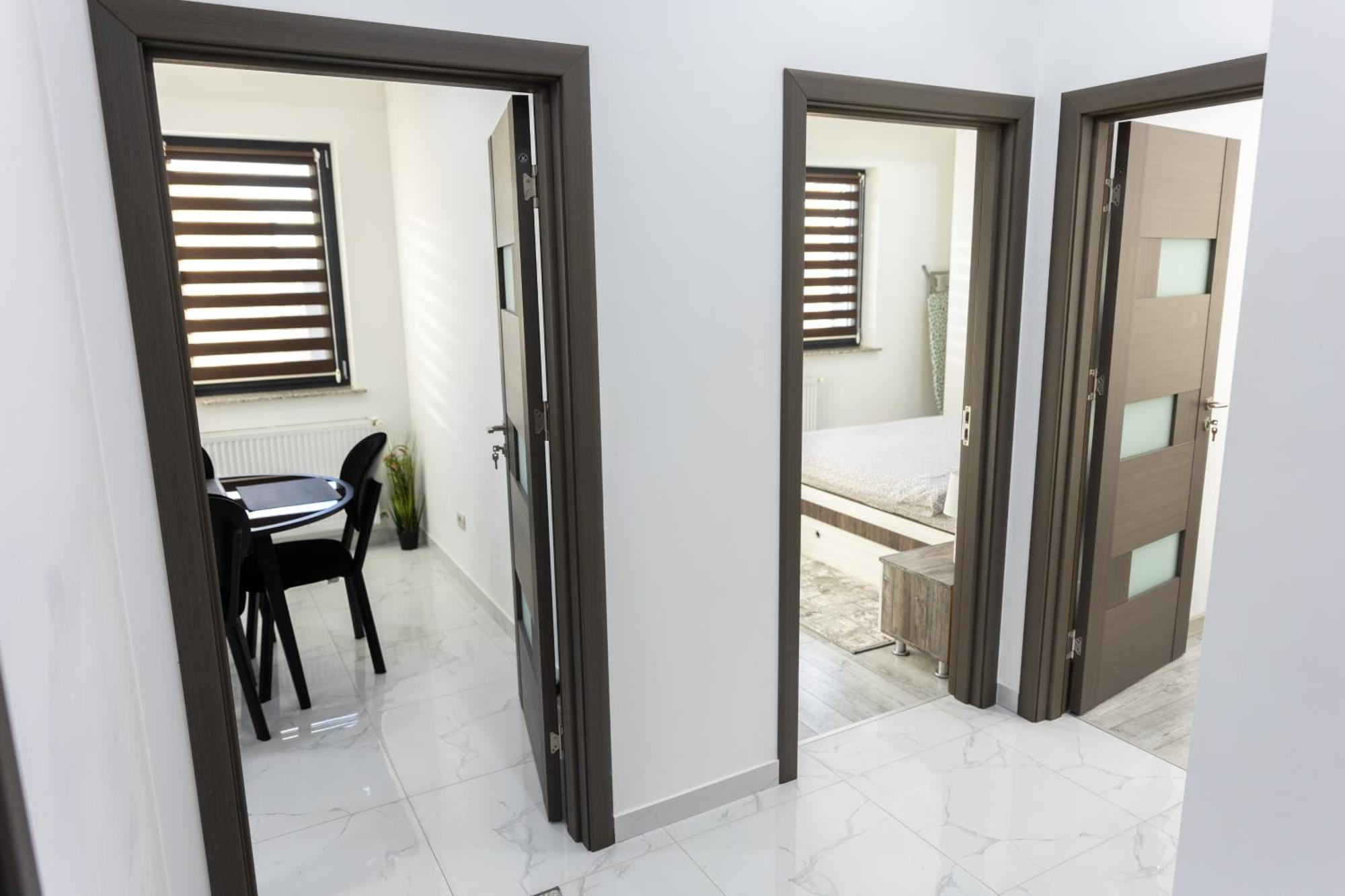 Astar Apartments - Extra Large Rădăuţi Extérieur photo