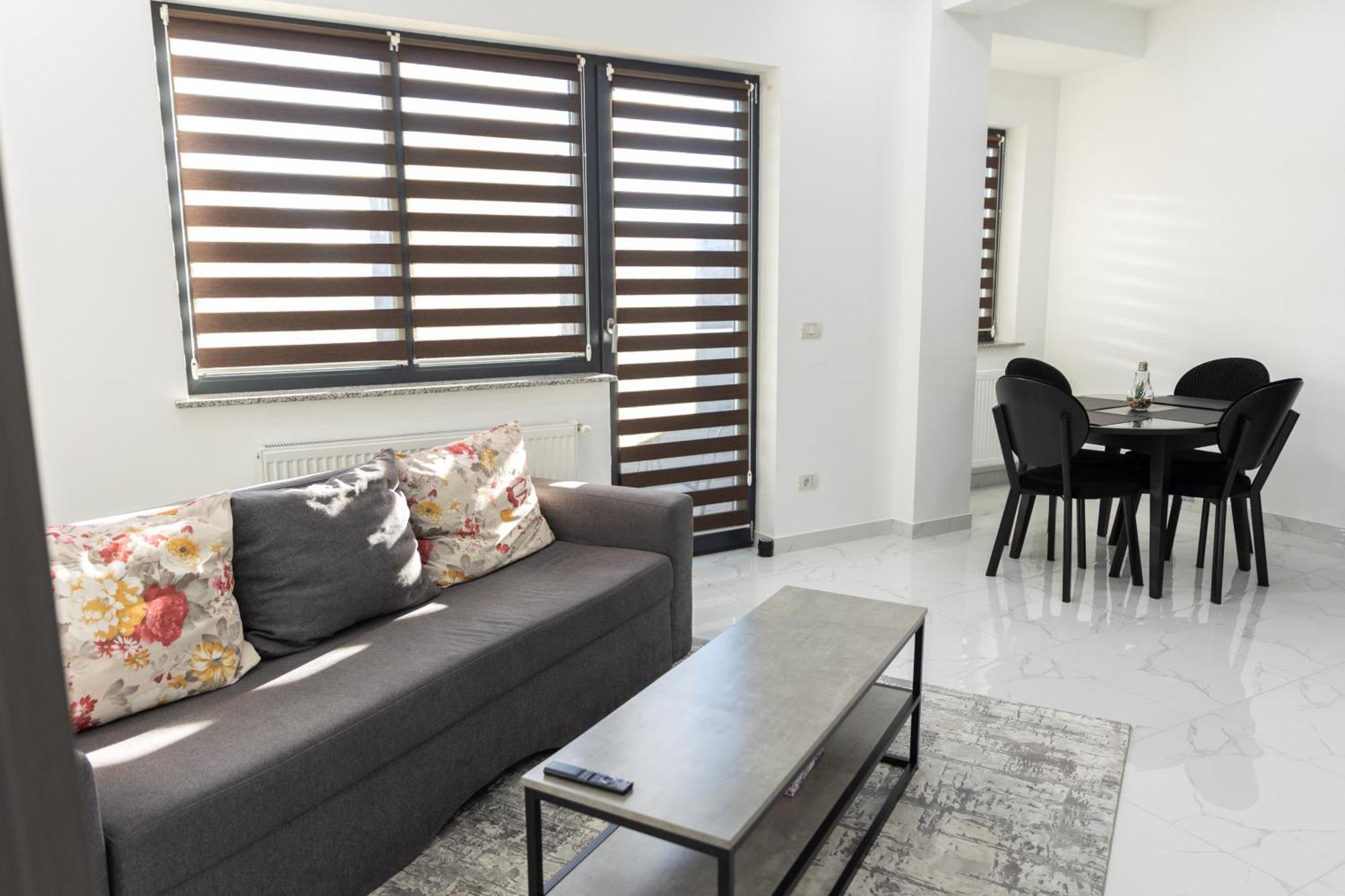 Astar Apartments - Extra Large Rădăuţi Extérieur photo
